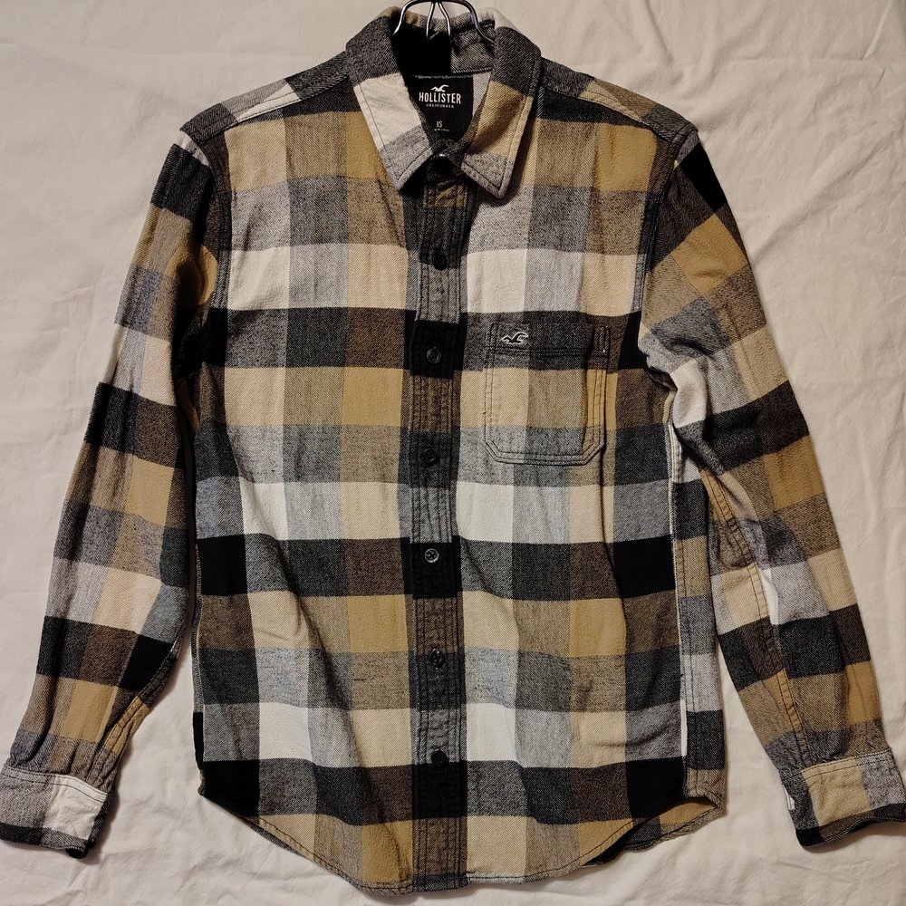 Hollister Men's 100% Cotton Plaid Black, White & Tan Flannel Button Down Size XS